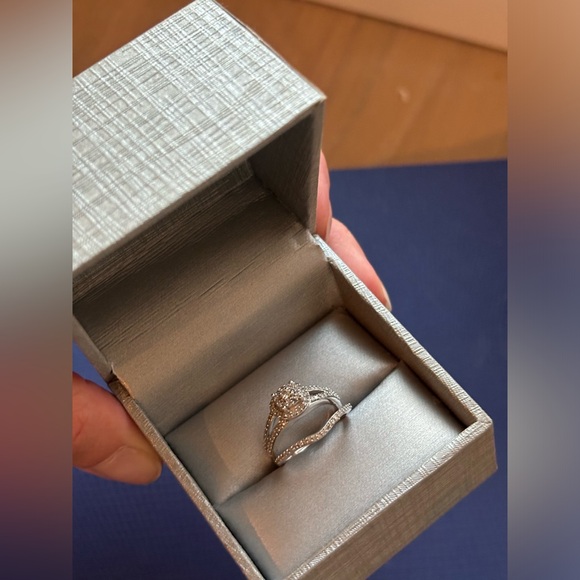 Peoples Jewellers Princess Diamond Double
Frame Set in Sterling Silver - Picture 4 of 11